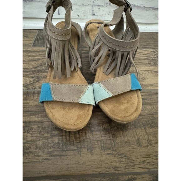 Minnetonka Poppy Size 9 Tan Aqua Blue Wedge Sandal Fringe Comfort 71327 - Picture 3 of 12
